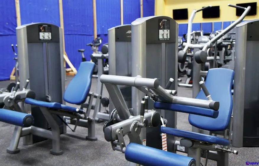 Using Weight Machines For The BEST Workouts
