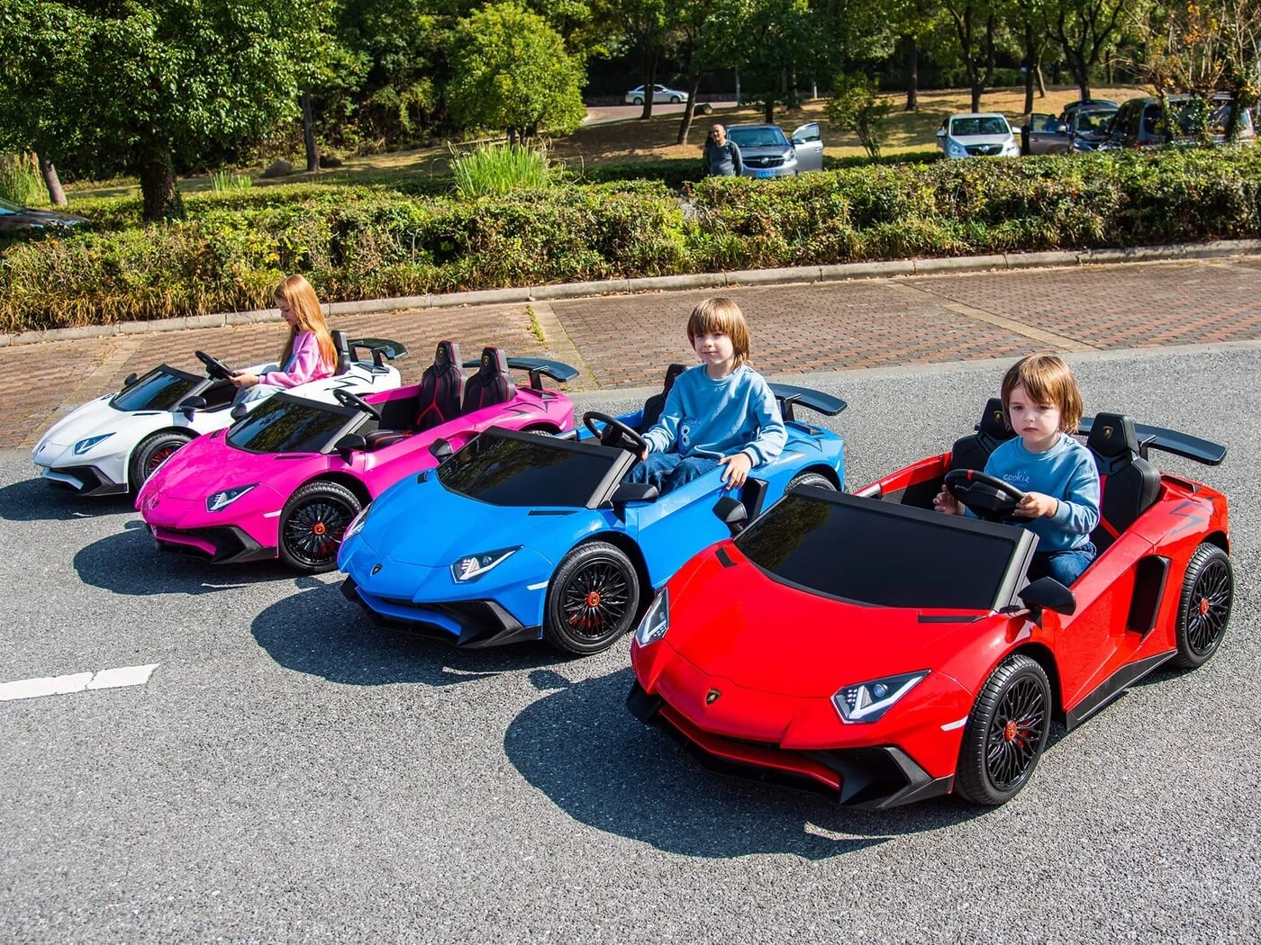 Moderno Kids LAMBORGHINI AVENTADOR XXL 24V BIG KIDS Electric Ride-On Car