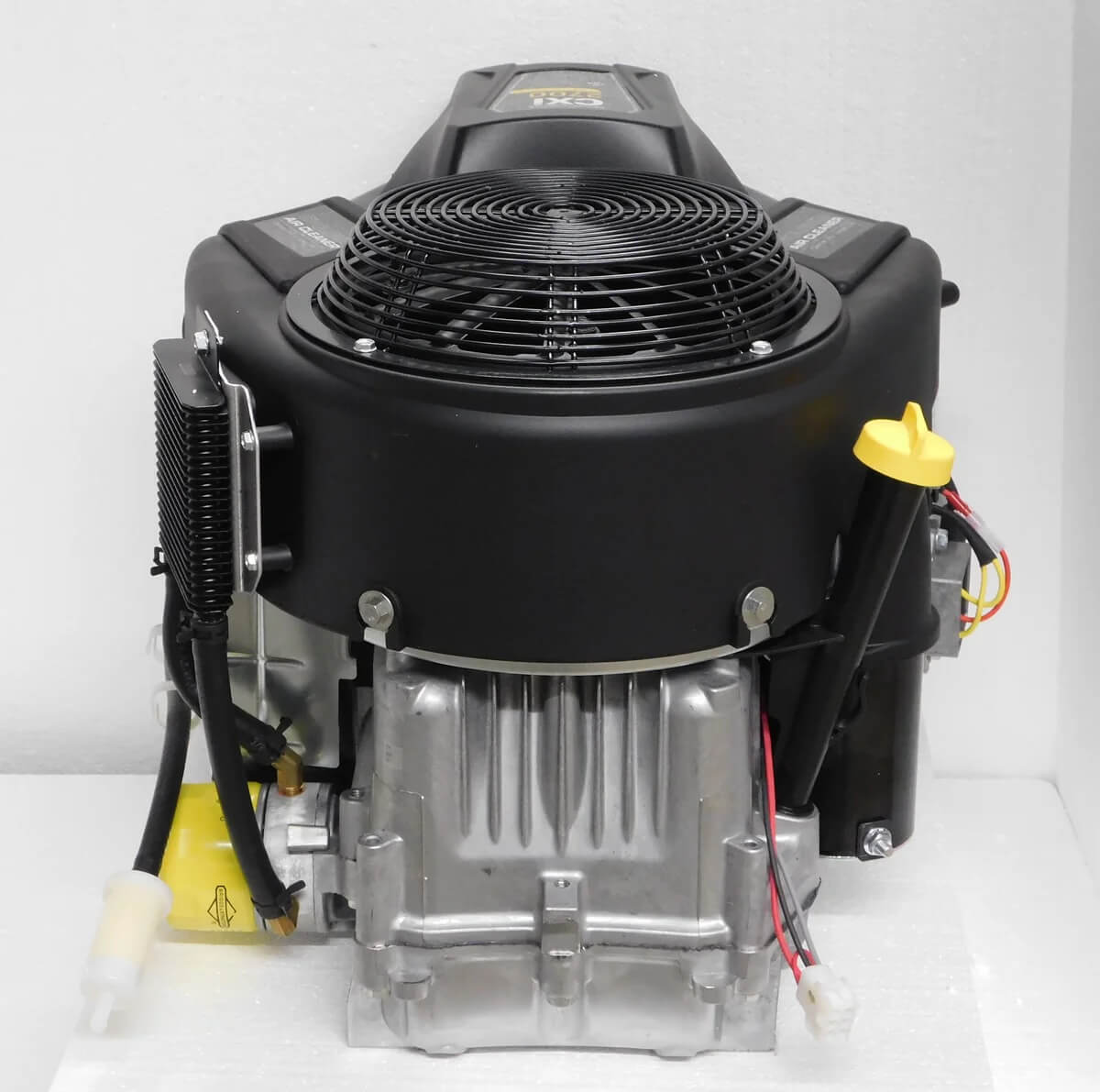 Briggs & Stratton Professional 27 HP 810cc Vertical Shaft Engine 49T877-0050-Z1