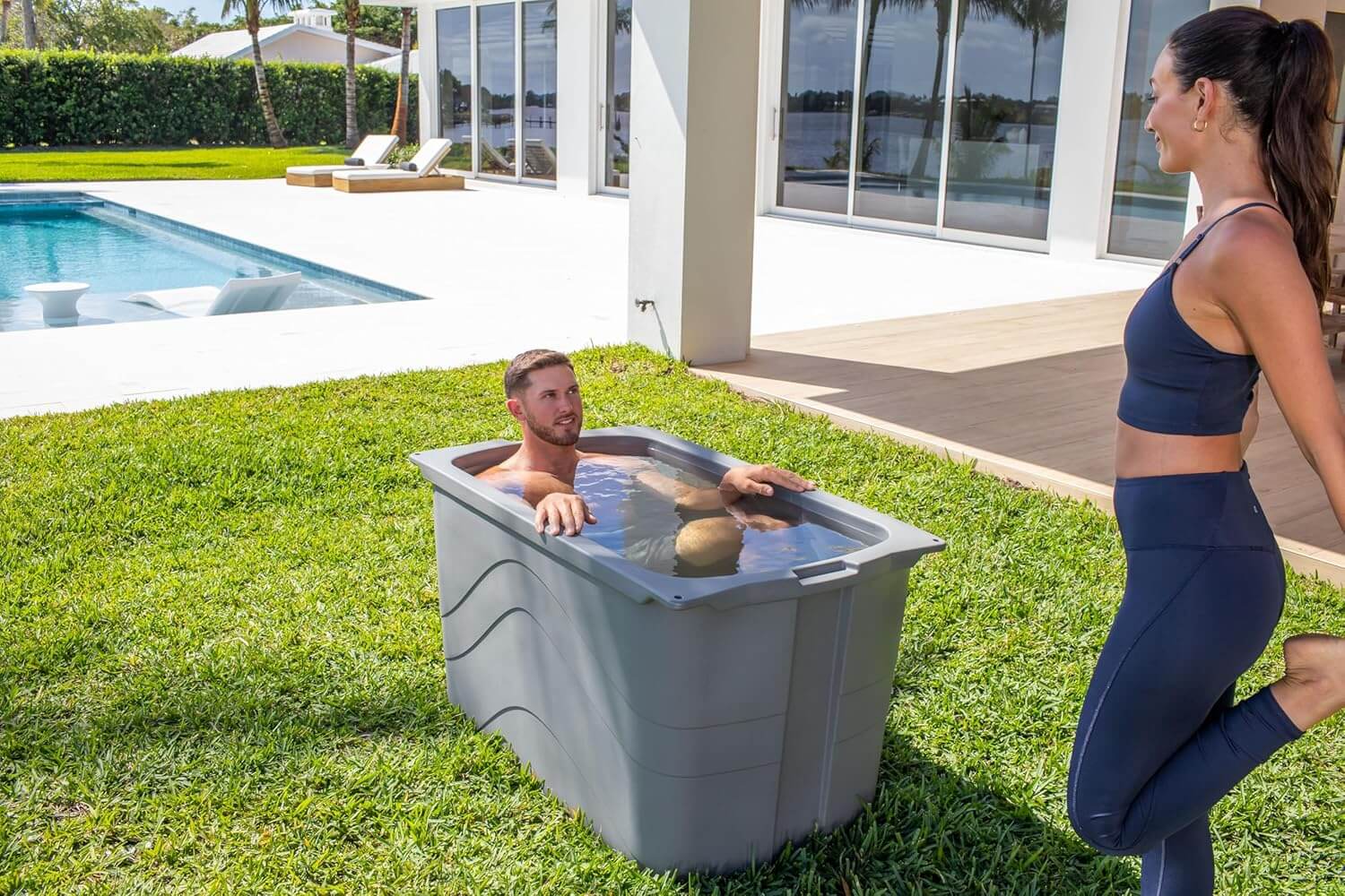 Frozin 400 Cold Plunge Tub