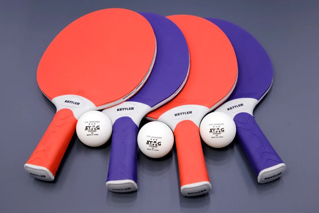 Kettler USA OUTDOOR 10 Folding Weatherproof TT Table Tennis Table, 4-Player Bundle