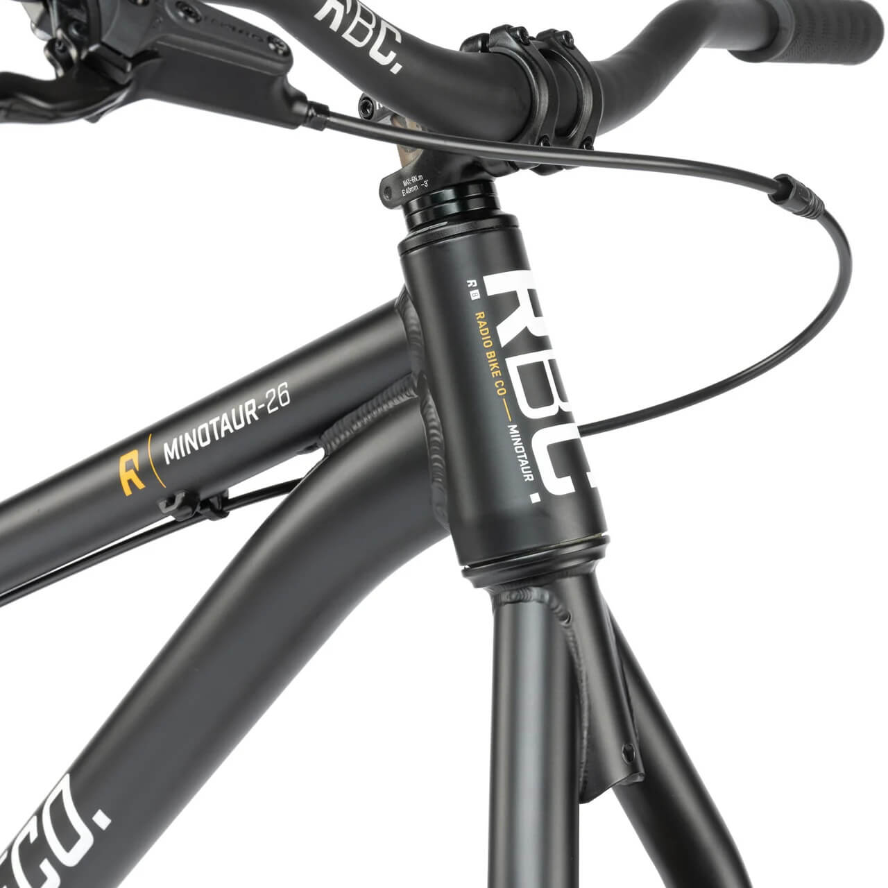 Radio MINOTAUR Hardtail Dirt Jump Bike