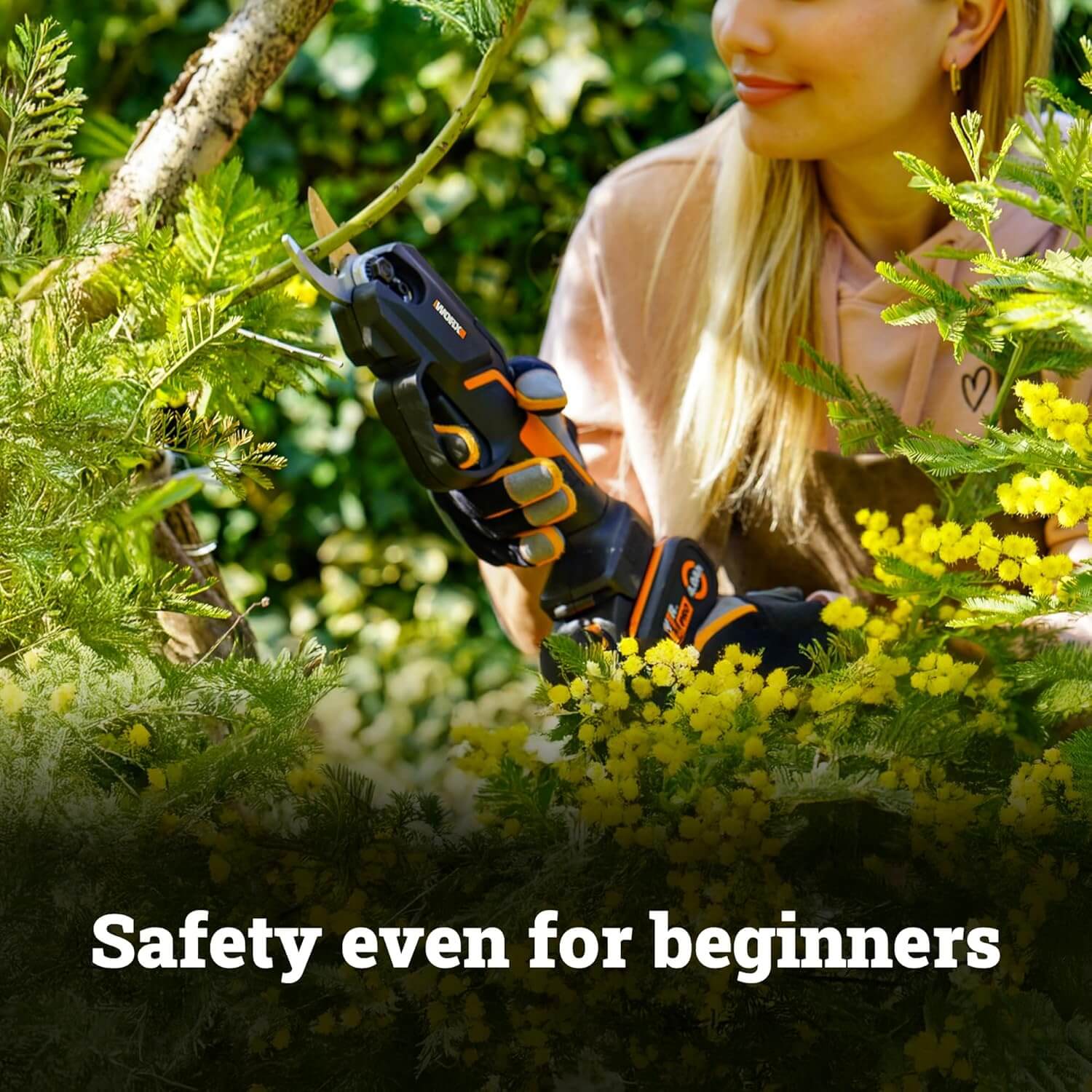WORX Nitro WG330 Pruning Shear/Lopper