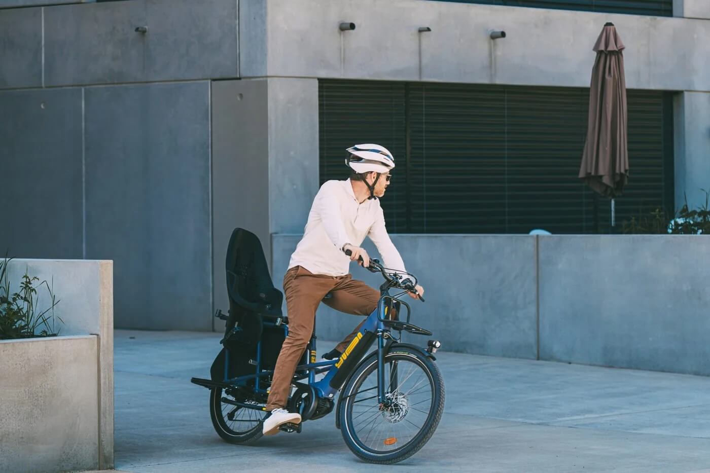 Yuba BODA BODA Compact Commuter Electric Cargo Bike