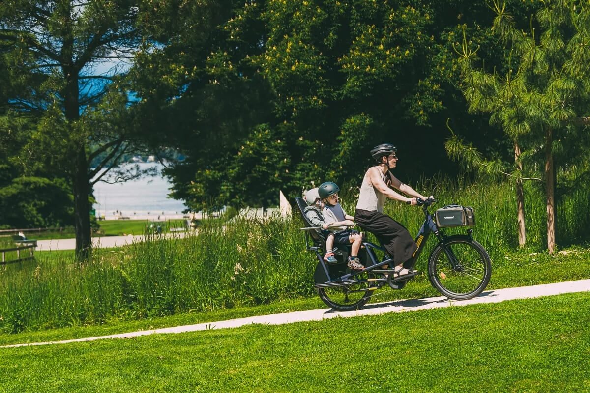 Yuba BODA BODA Compact Commuter Electric Cargo Bike