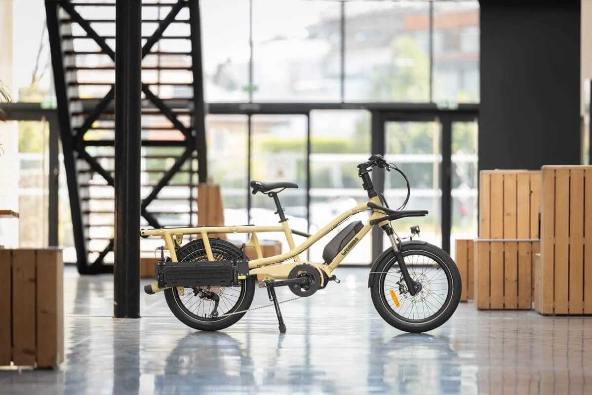 Yuba FASTRACK V2 Compact Commuter Electric Cargo Bike
