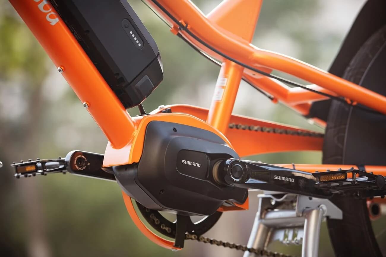 Yuba KOMBI E5 Compact Commuter Electric Cargo Bike