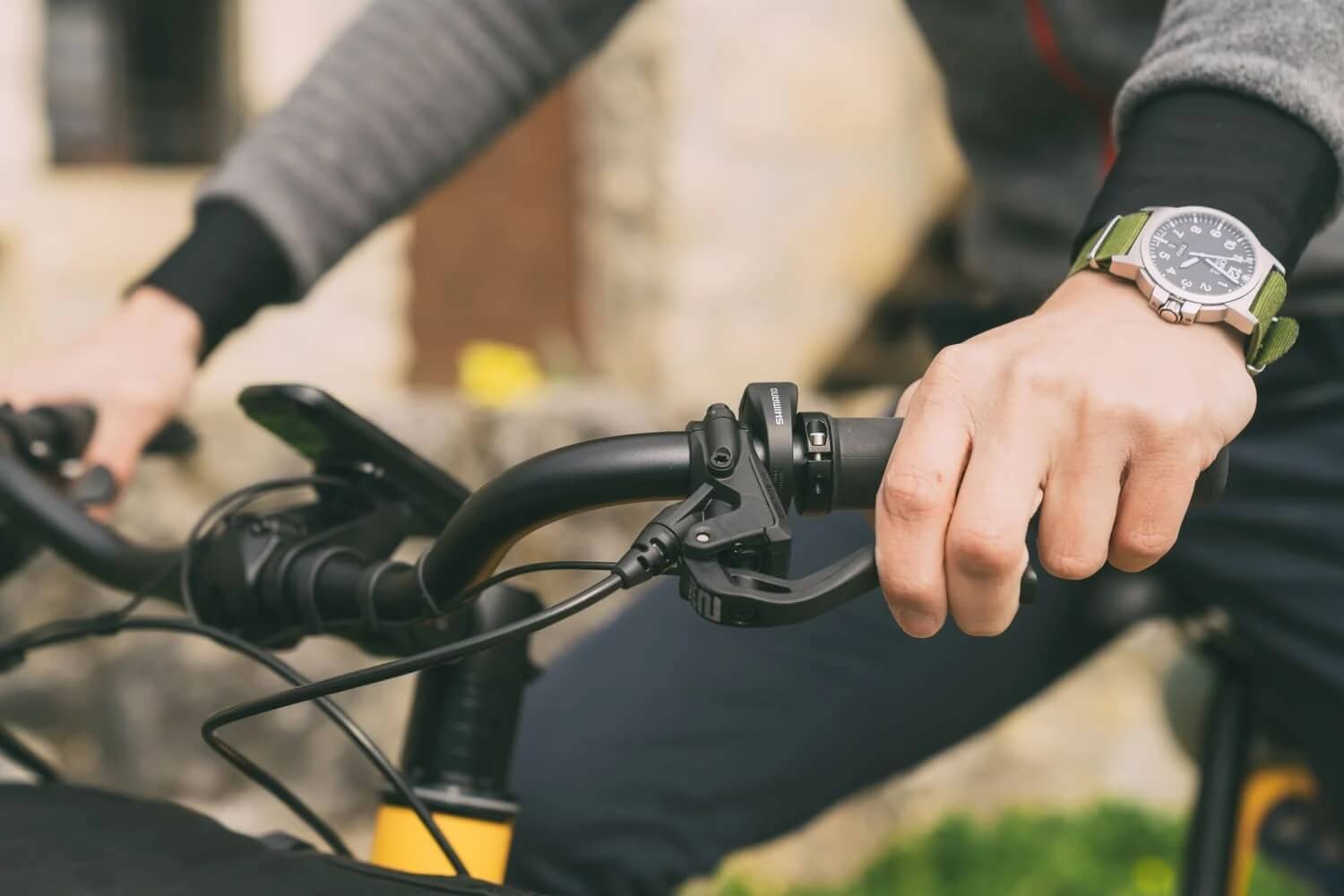 Yuba MUNDO EP8 10S Longtail Electric Cargo Bike, Large Load Capacity