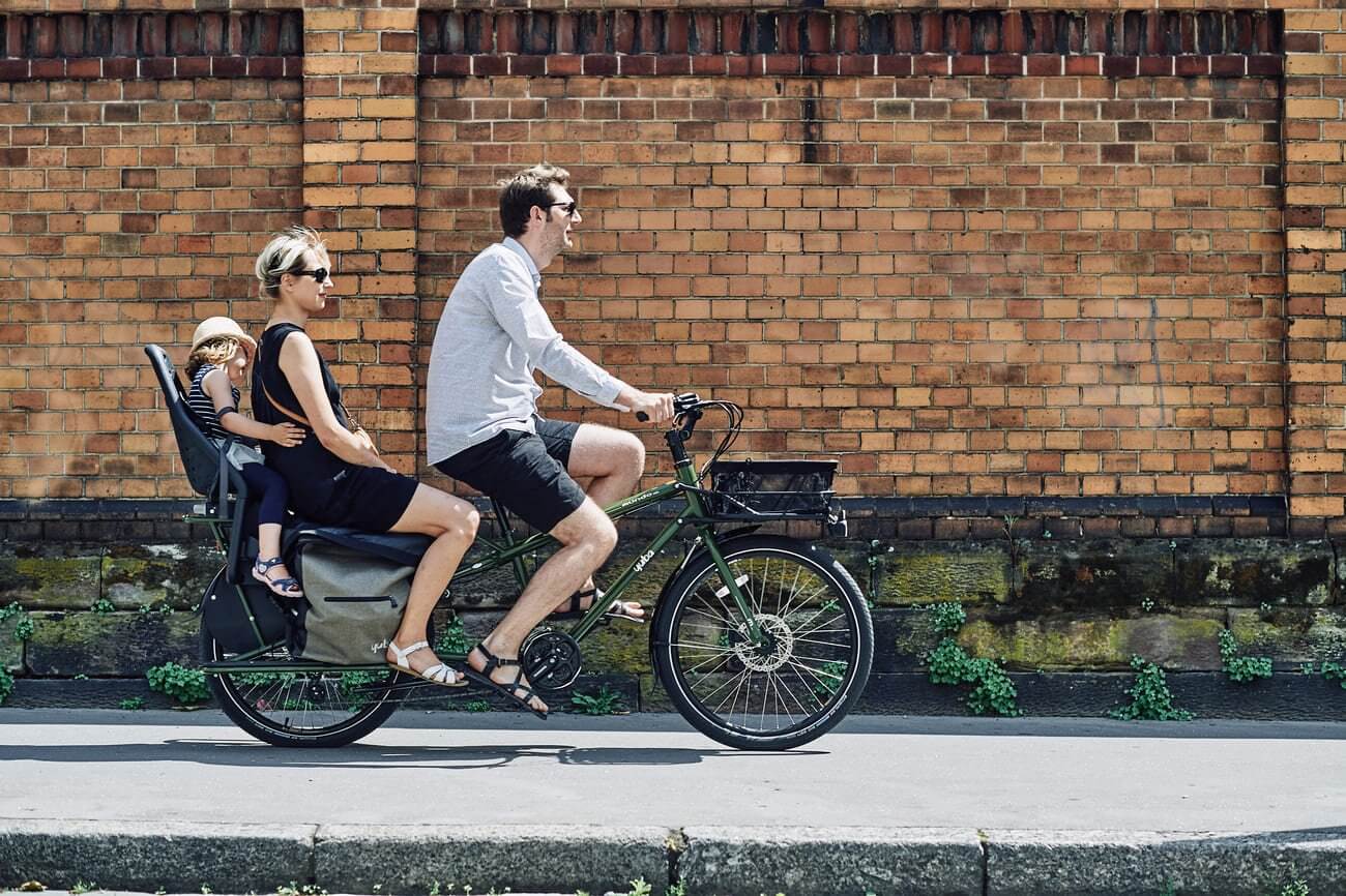Yuba MUNDO V6 LUX Longtail Electric Cargo Bike