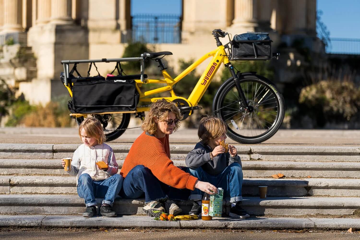 Yuba SPICY CURRY V4 Longtail Electric Cargo Bike