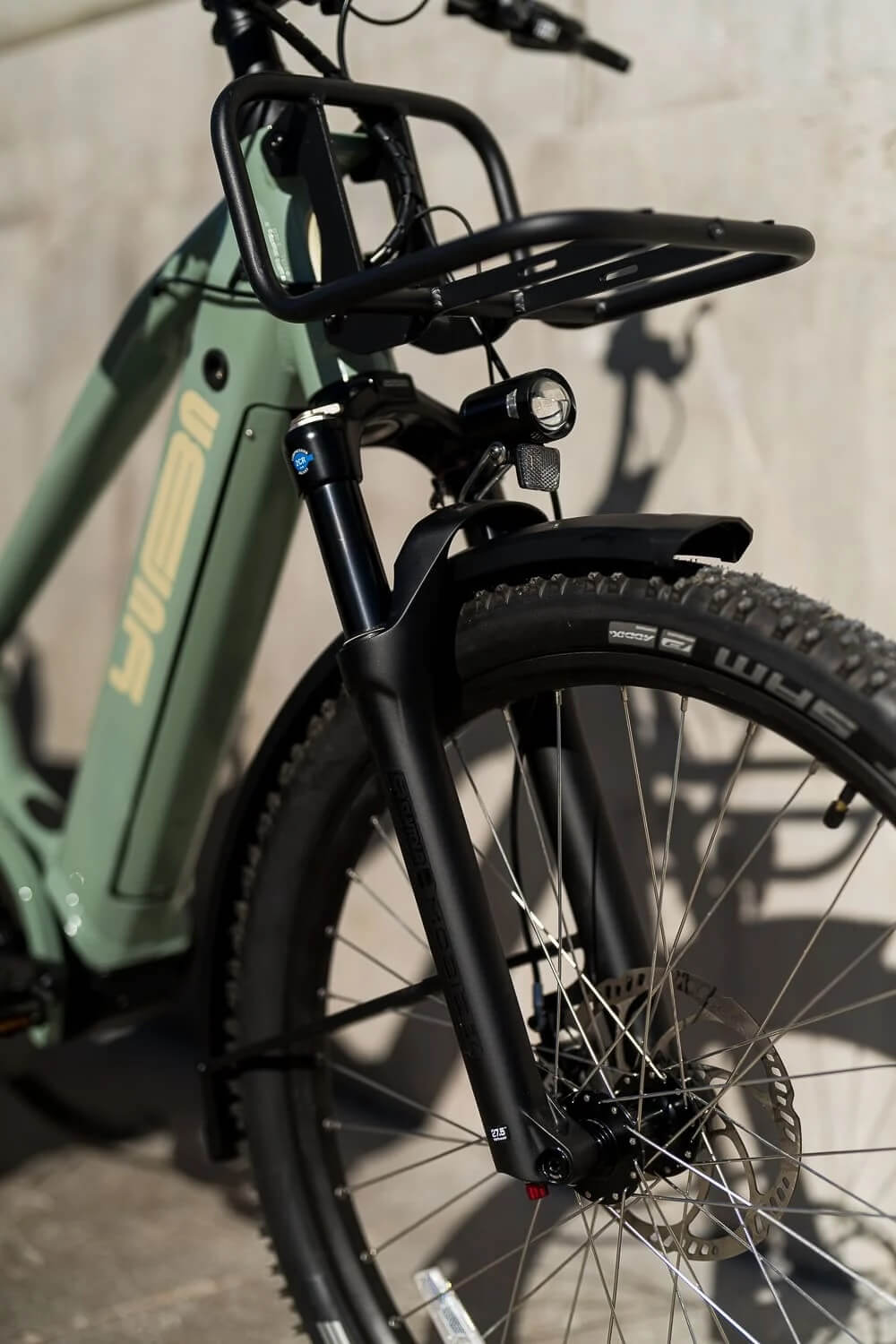 Yuba SPICY CURRY+ Longtail Electric Cargo Bike