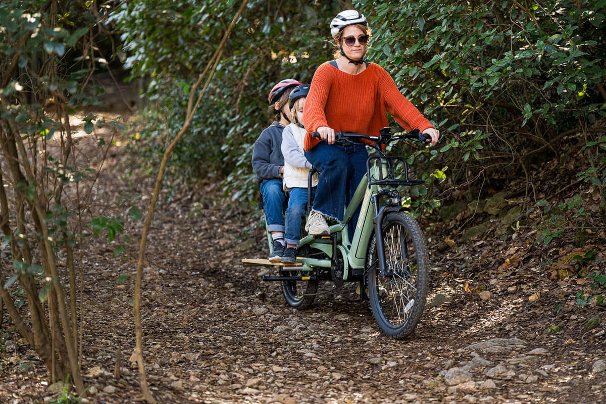 Yuba SPICY CURRY+ Longtail Electric Cargo Bike