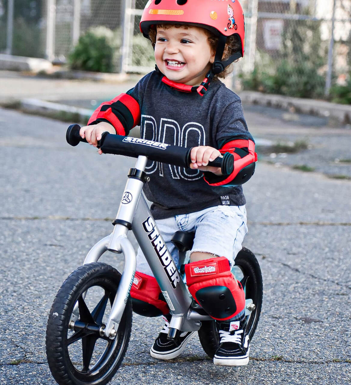 12 pedal bike Strider Pro 12" Kids' Balance Bike