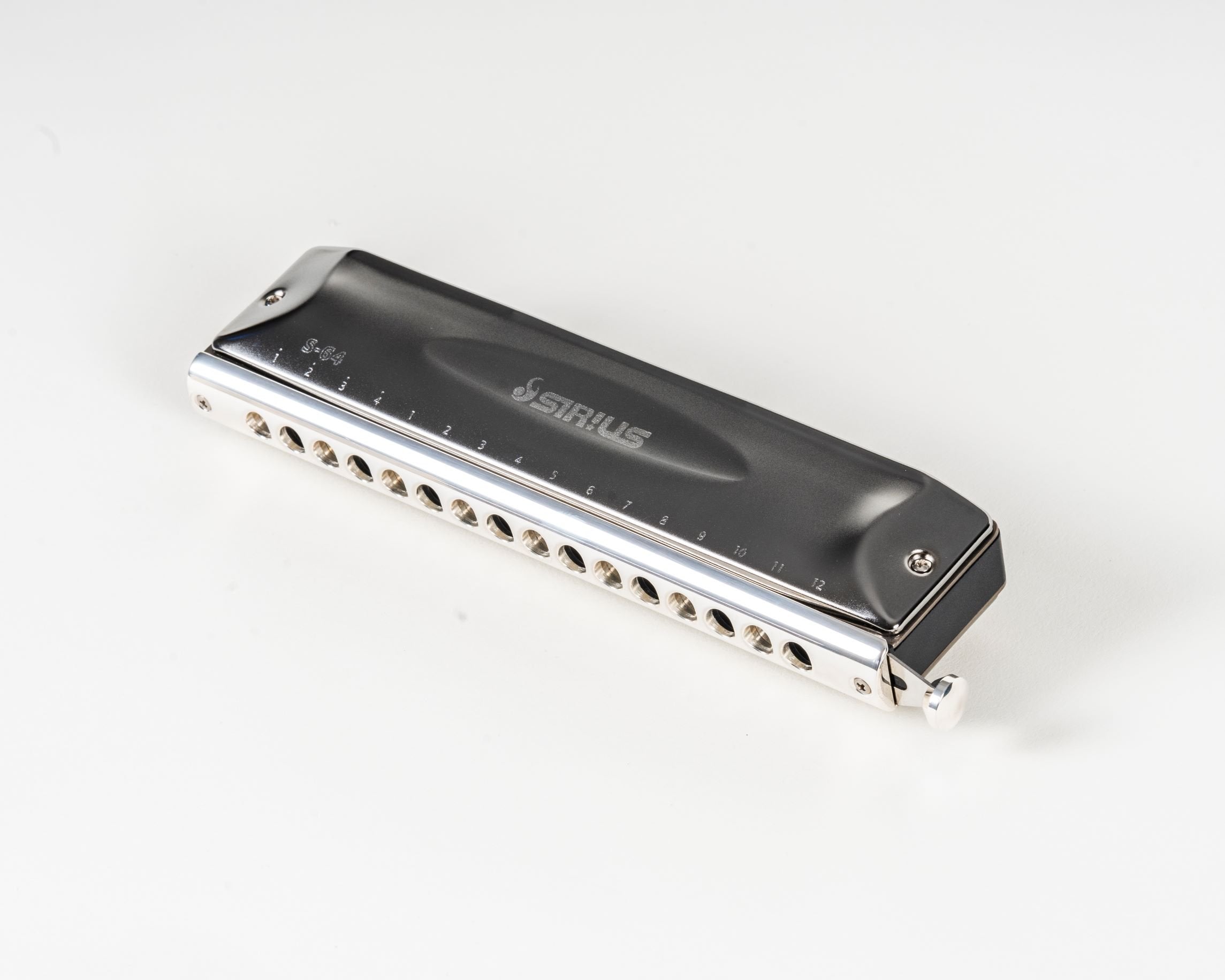 Suzuki SIRIUS S-64C 16 Hole Chromatic Cross Harmonica