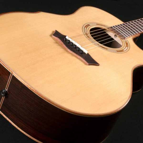 Washburn WCG25SCE Comfort Deluxe Series Acoustic Electric Guitar
