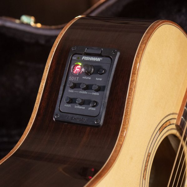 Washburn WCG25SCE Comfort Deluxe Series Acoustic Electric Guitar