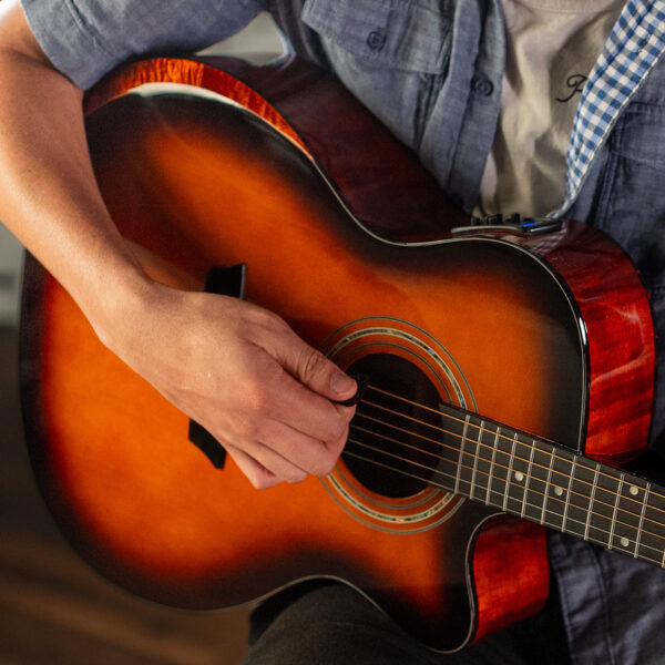 Washburn WCG10CE Comfort Series Grand Auditorium Cutaway Electric Acoustic Guitar