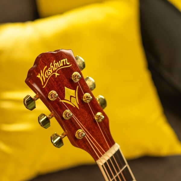 Washburn WD100DLMK-U Apprentice Dreadnought Mahogany Acoustic Guitar