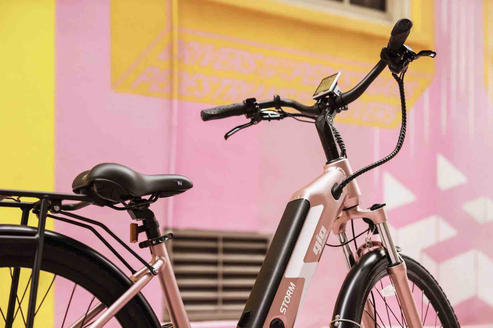 2025 Gio Electric STORM 500W 48V 8 Speed Electric Bike, Integrated Battery Rear Rack
